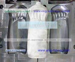 فتح اسطمبة حقن البلاستيك و تنزيل المنتج شركة المهندس منسي